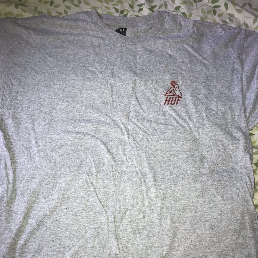 HUF t-shirt
